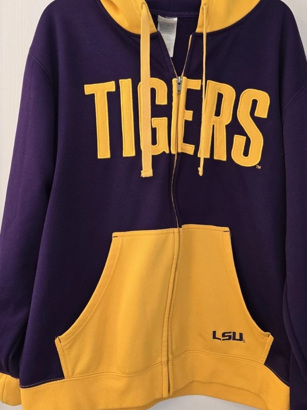 LSU Tigers Sweatshirt ,Mens sz LARGE NCAA Hoodie Purple Yellow SEC Pro Edge